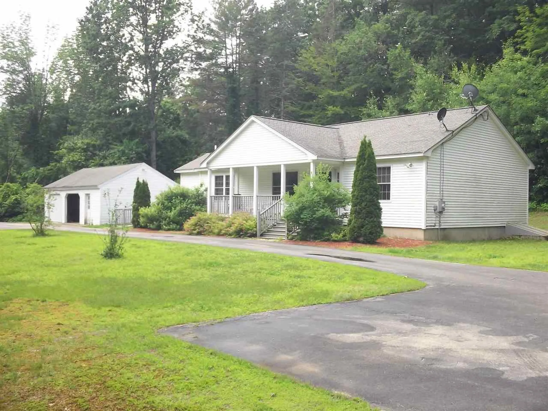 437 Daniel Webster Highway Boscawen NH 03303