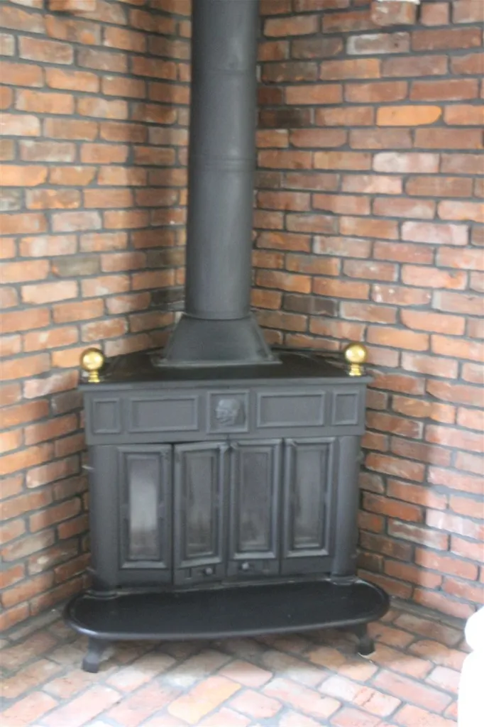 8 Earley Street Nashua NH 03060