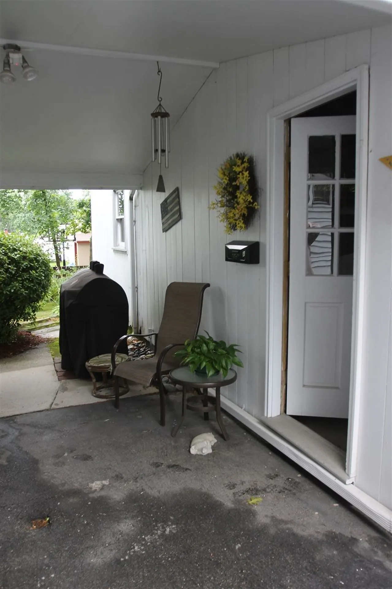 8 Earley Street Nashua NH 03060