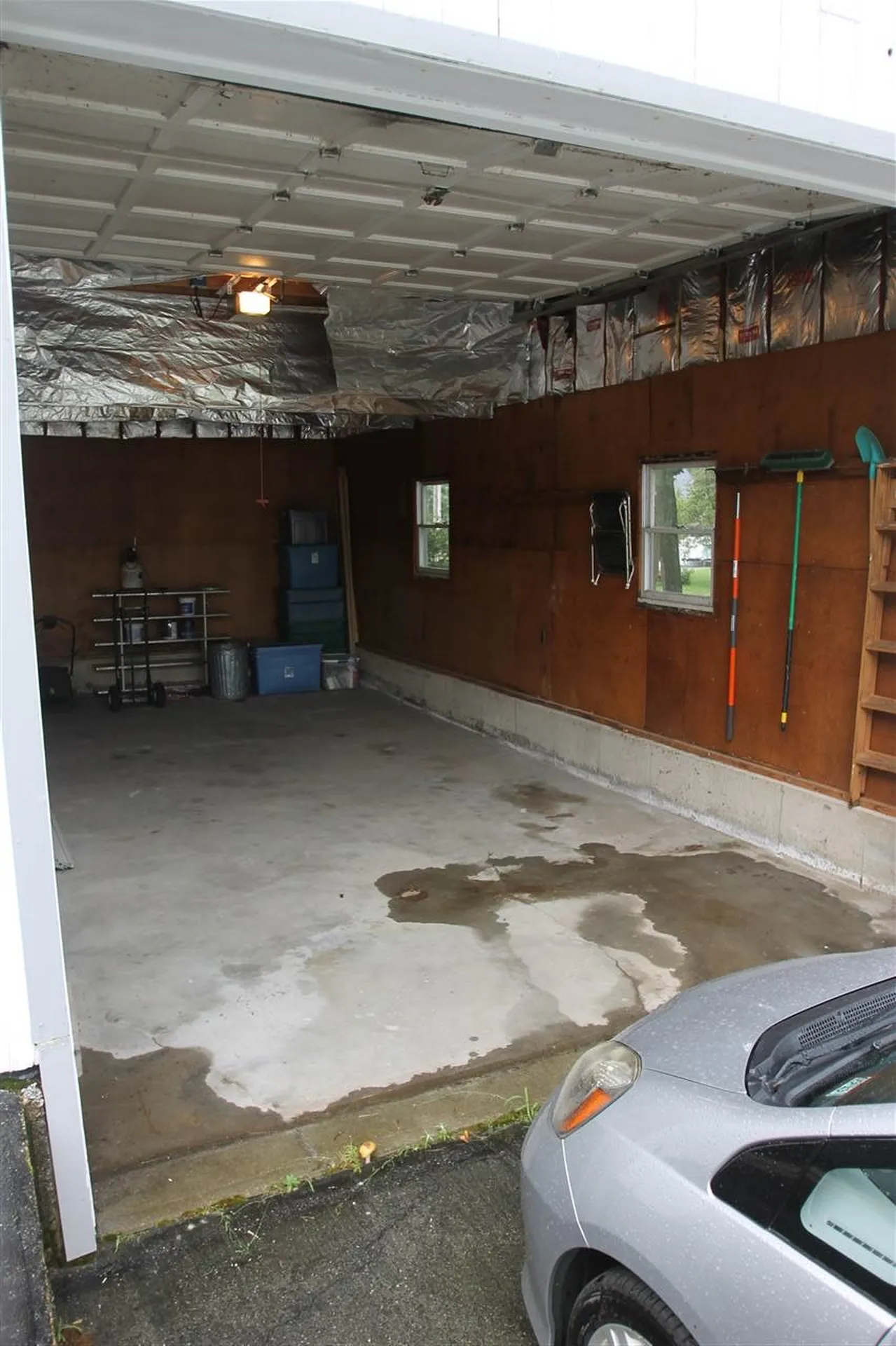 8 Earley Street Nashua NH 03060
