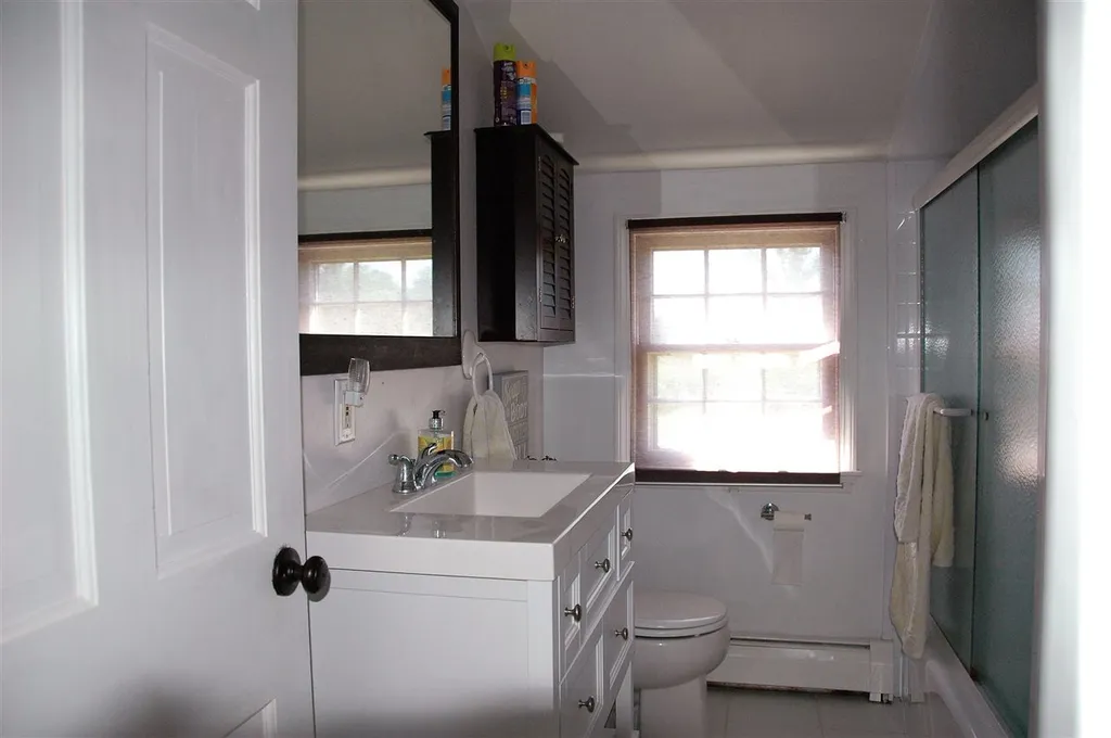 53 Adams Road Londonderry NH 03053