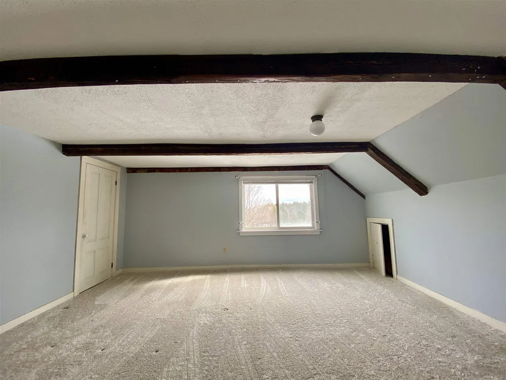 526 North Road Sunapee NH 03782