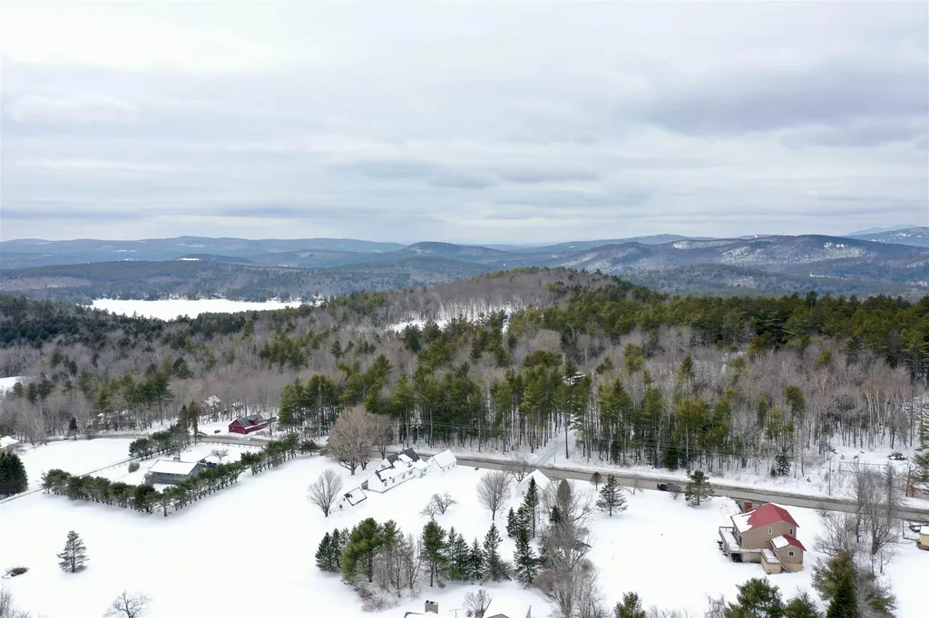 526 North Road Sunapee NH 03782