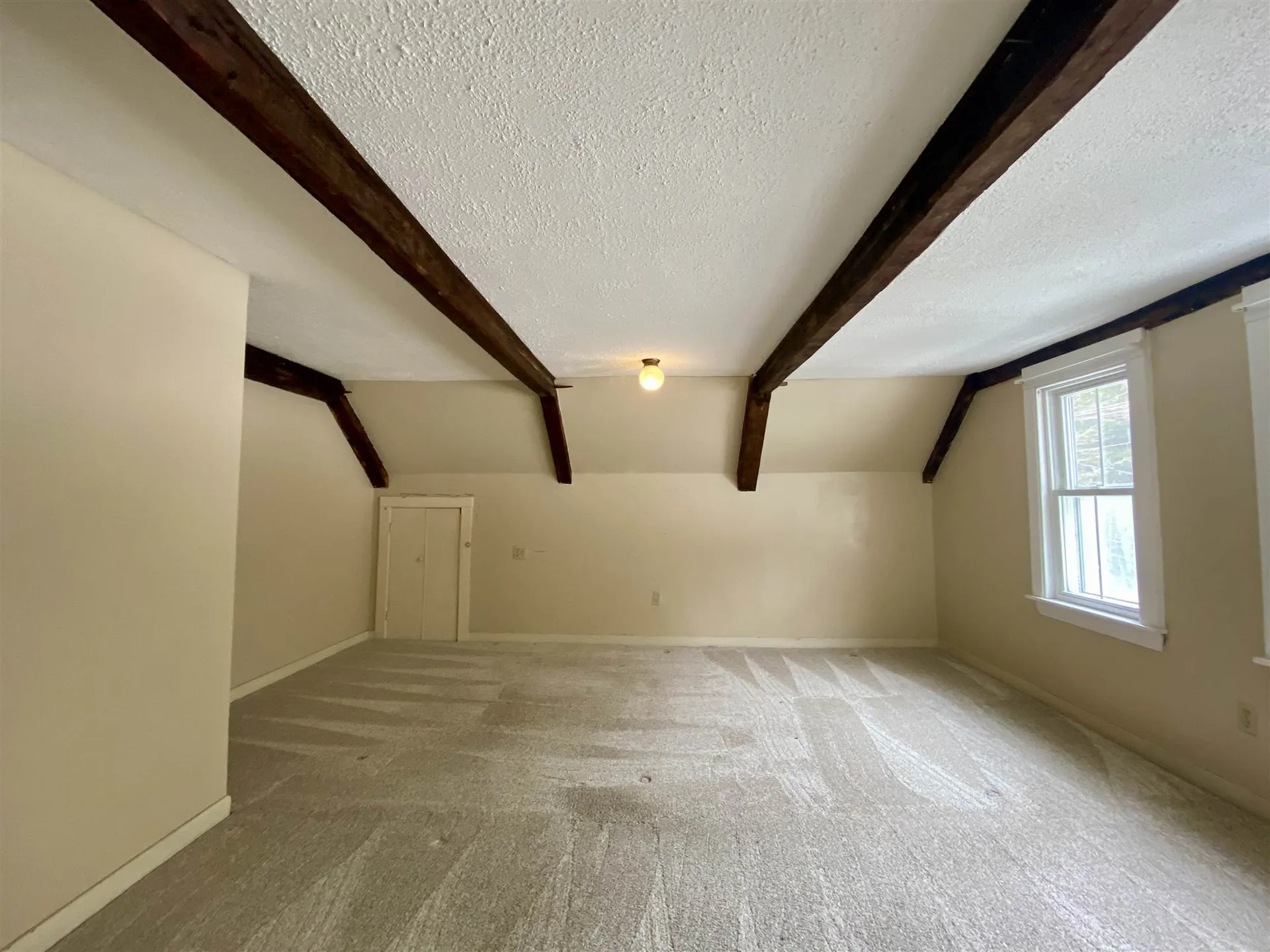 526 North Road Sunapee NH 03782
