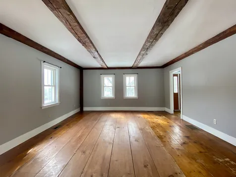 526 North Road Sunapee NH 03782