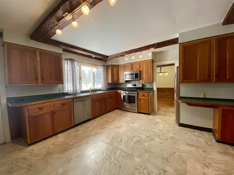 526 North Road Sunapee NH 03782