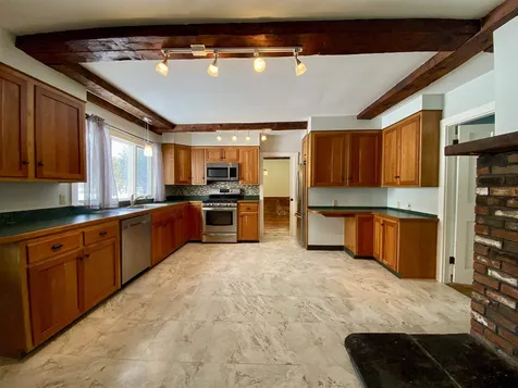 526 North Road Sunapee NH 03782