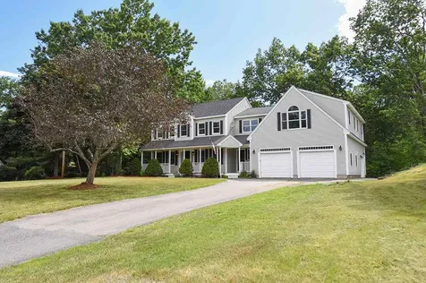 12 Windsor Drive Litchfield NH 03052
