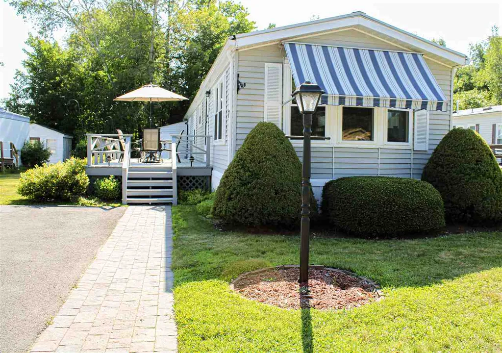 7 1st Street Belmont NH 03220
