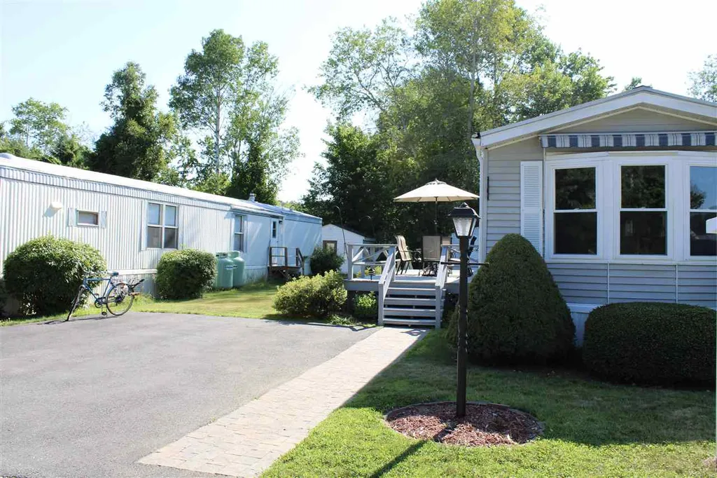 7 1st Street Belmont NH 03220