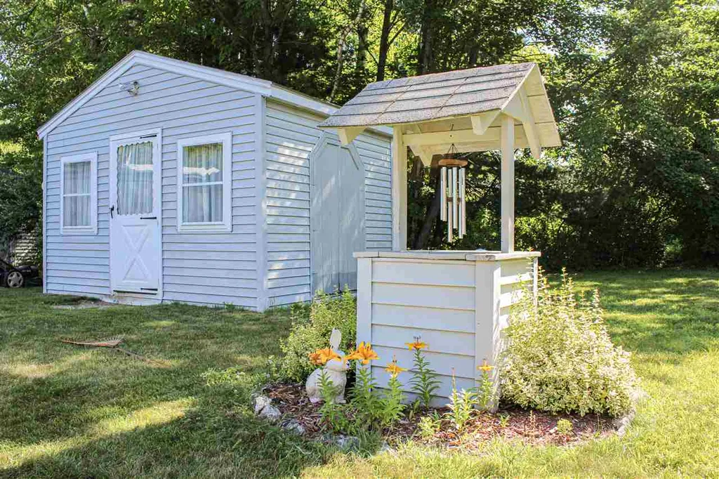 7 1st Street Belmont NH 03220