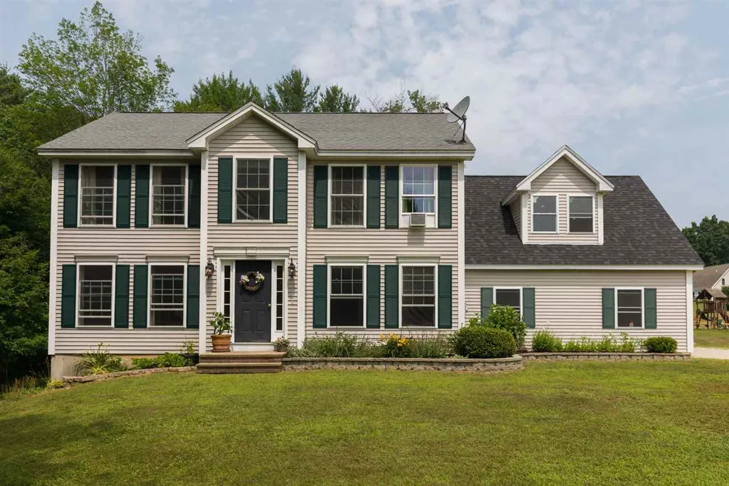 93 West Street Northwood NH 03261-0000