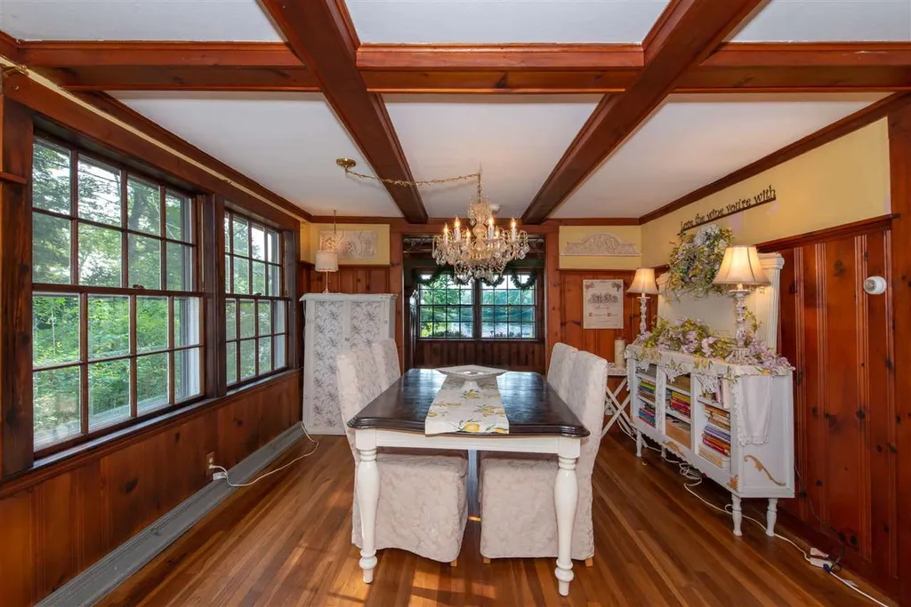 7 Lake View Drive Strafford NH 03884