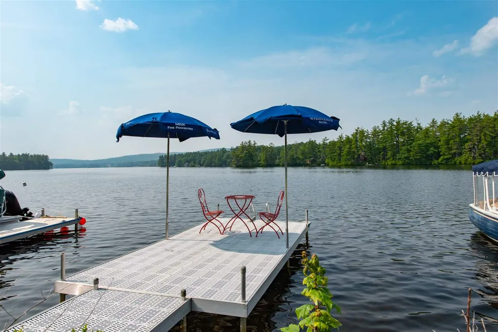 7 Lake View Drive Strafford NH 03884