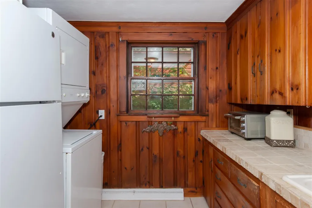7 Lake View Drive Strafford NH 03884
