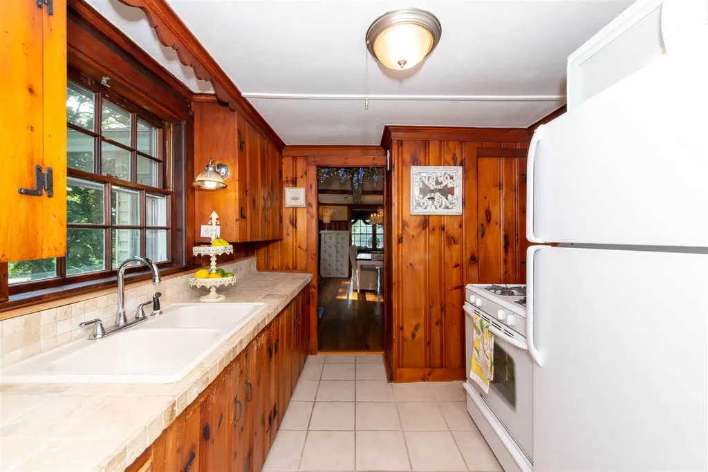 7 Lake View Drive Strafford NH 03884