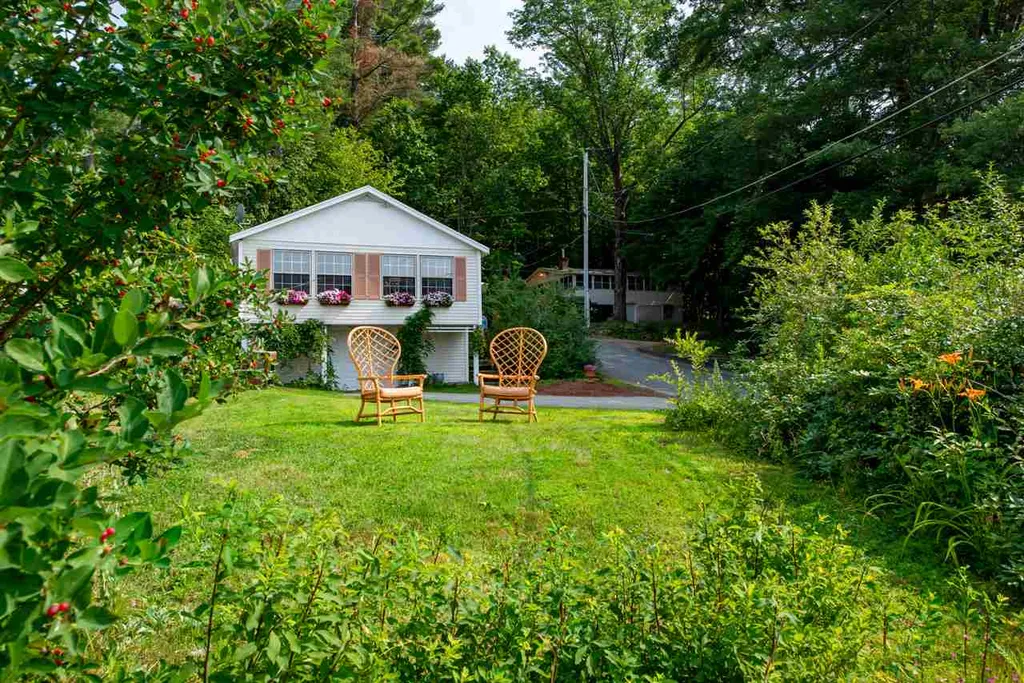 7 Lake View Drive Strafford NH 03884
