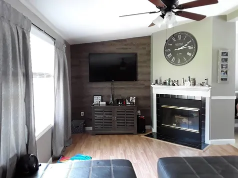 28 Delaware Road Nashua NH 03062