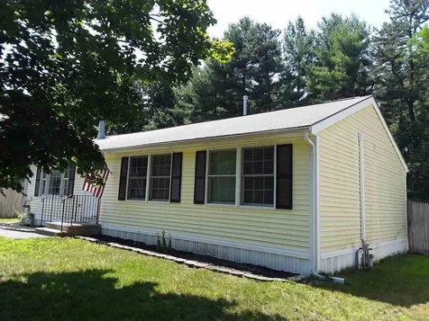 28 Delaware Road Nashua NH 03062