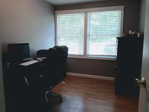 28 Delaware Road Nashua NH 03062