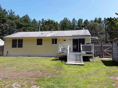 28 Delaware Road Nashua NH 03062