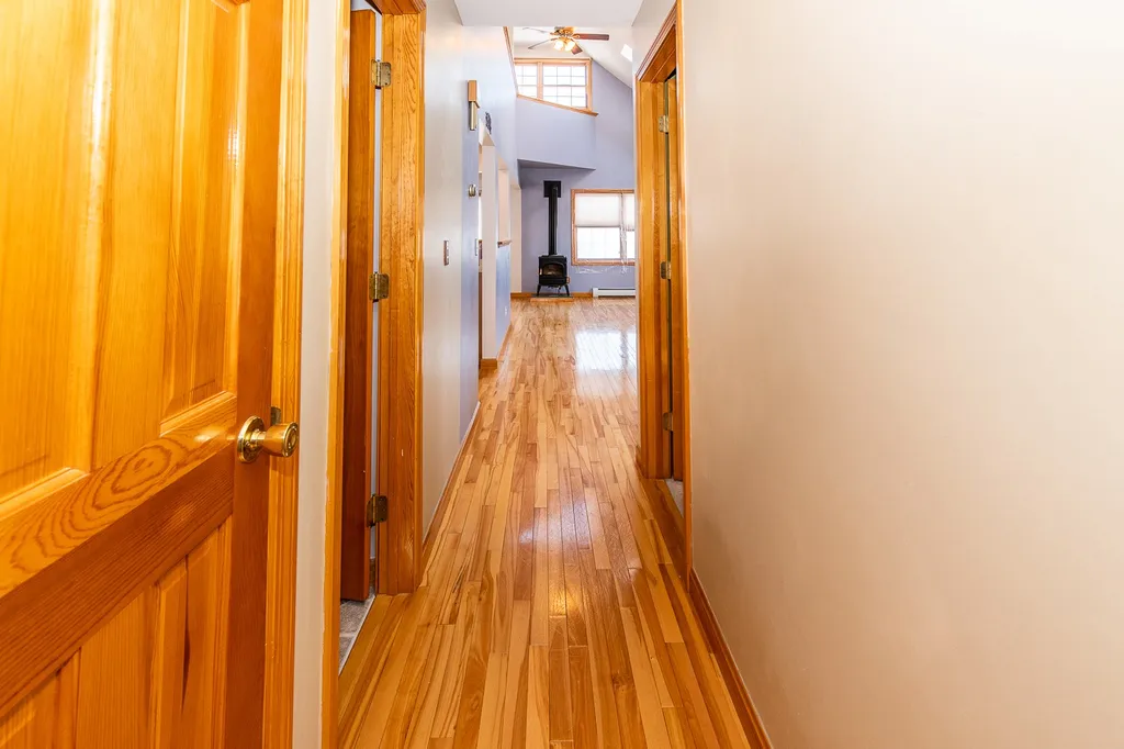 81 North Point Road Isle La Motte VT 05463