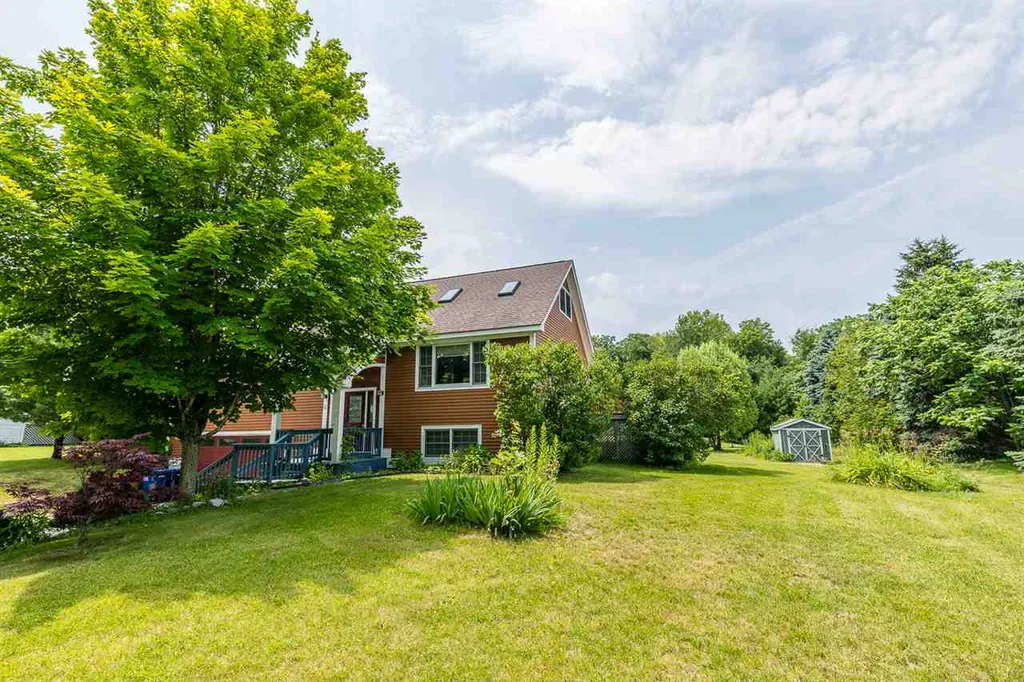 81 North Point Road Isle La Motte VT 05463
