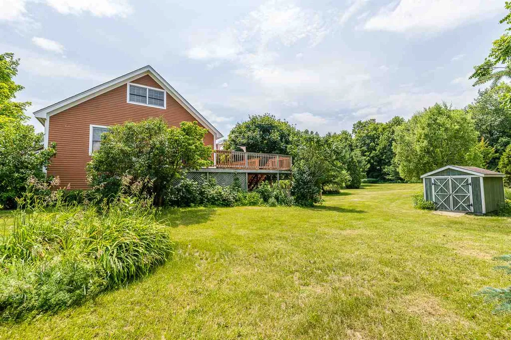 81 North Point Road Isle La Motte VT 05463