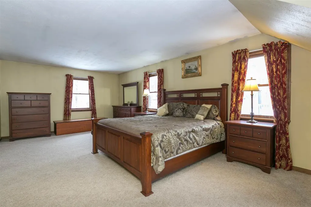 11 Crystal Road Fairfax VT 05454
