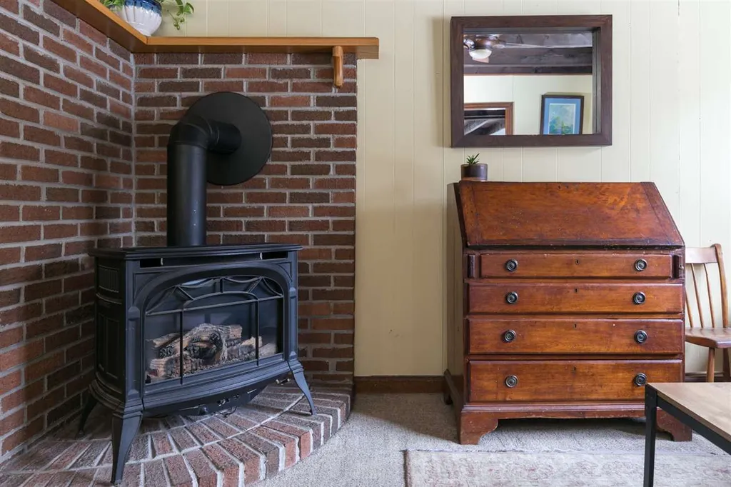 11 Crystal Road Fairfax VT 05454