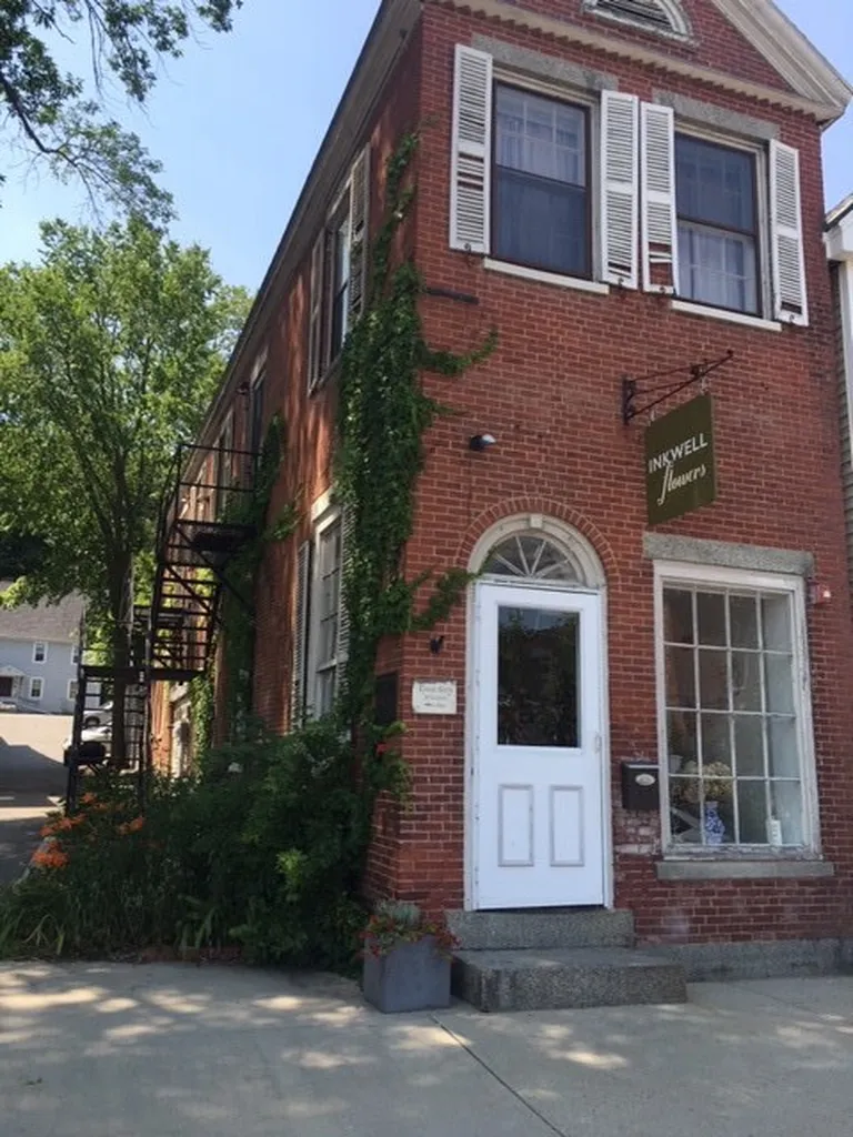 98 Main Street Newmarket NH 03857