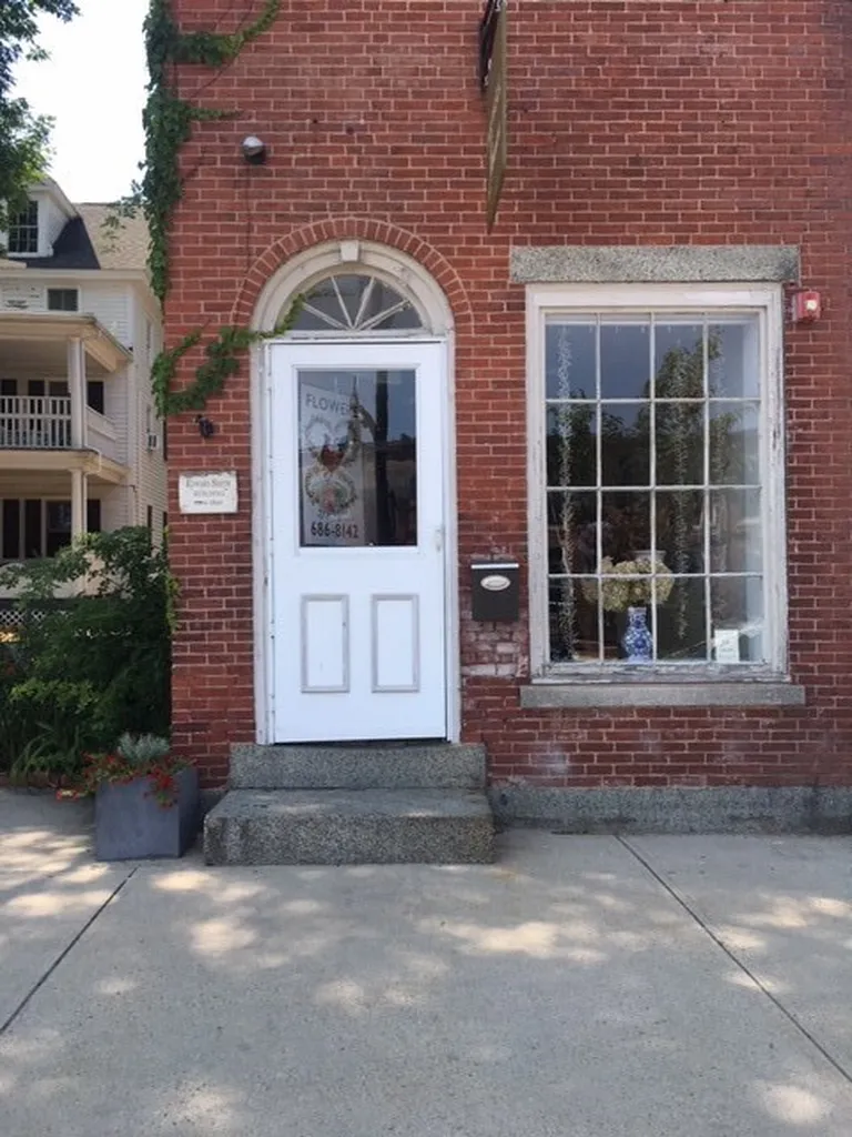 98 Main Street Newmarket NH 03857