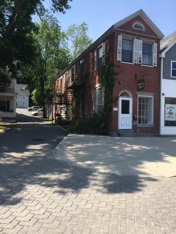 98 Main Street Newmarket NH 03857