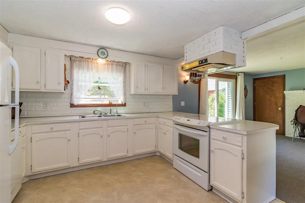 997 Salmon Falls Road Rochester NH 03868
