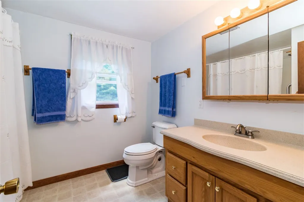 997 Salmon Falls Road Rochester NH 03868