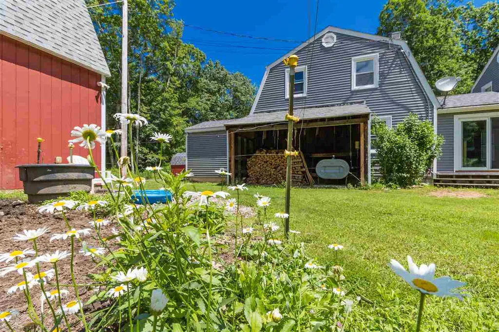 997 Salmon Falls Road Rochester NH 03868