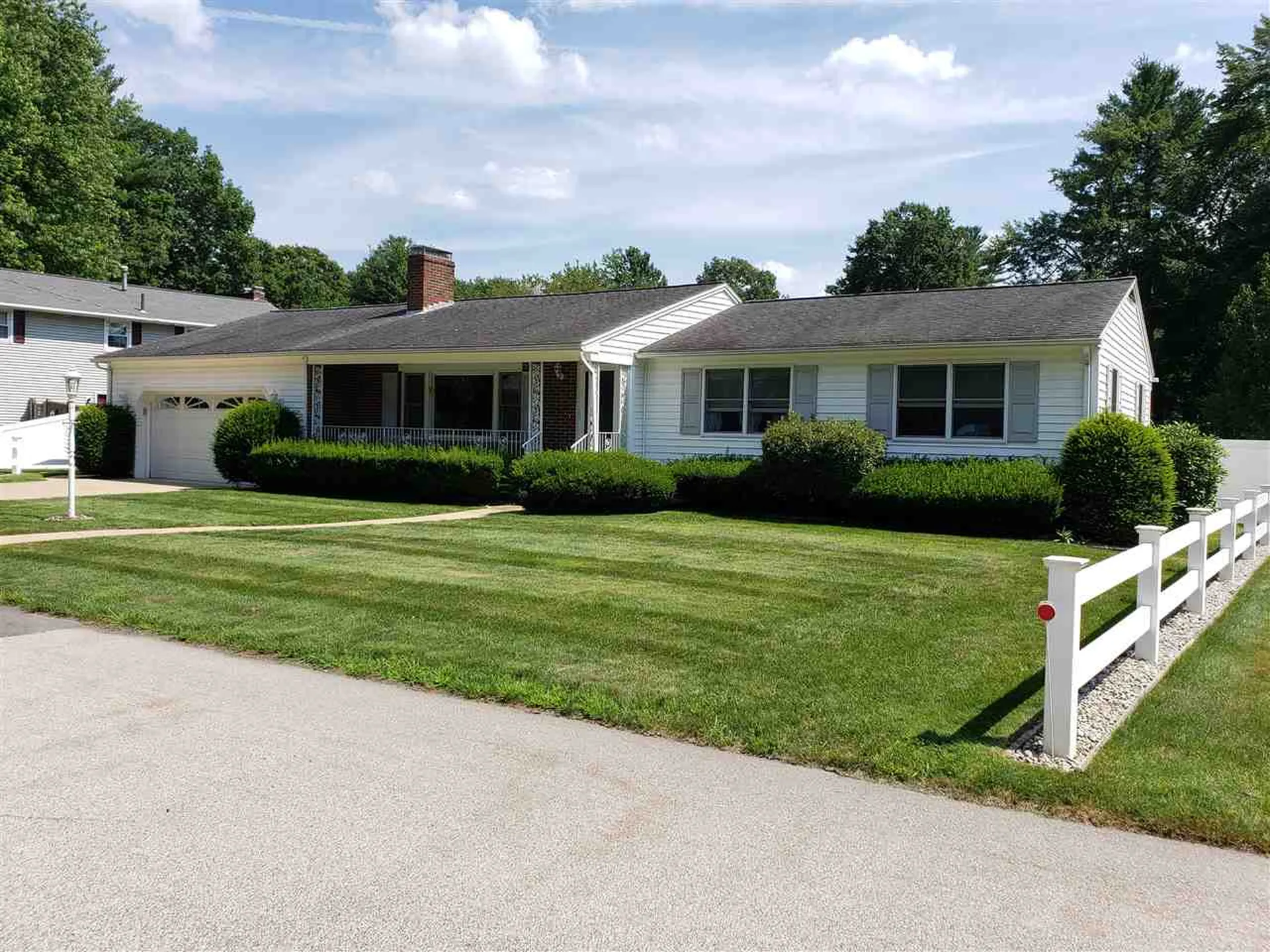 19 Royal Oak Drive Nashua NH 03064