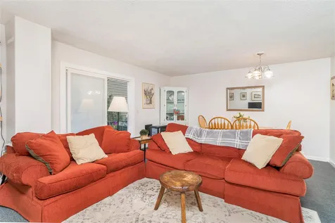 440 Oak Circle Colchester VT 05446