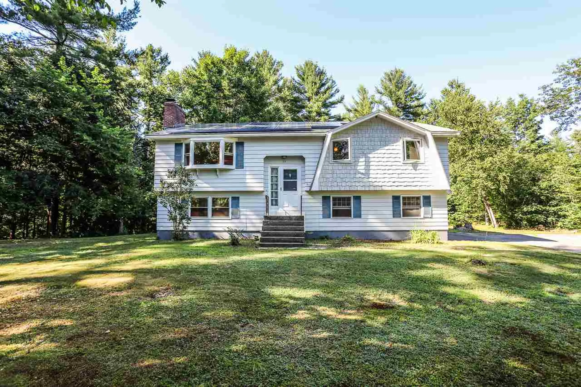 19 Riverside Drive Merrimack NH 03054