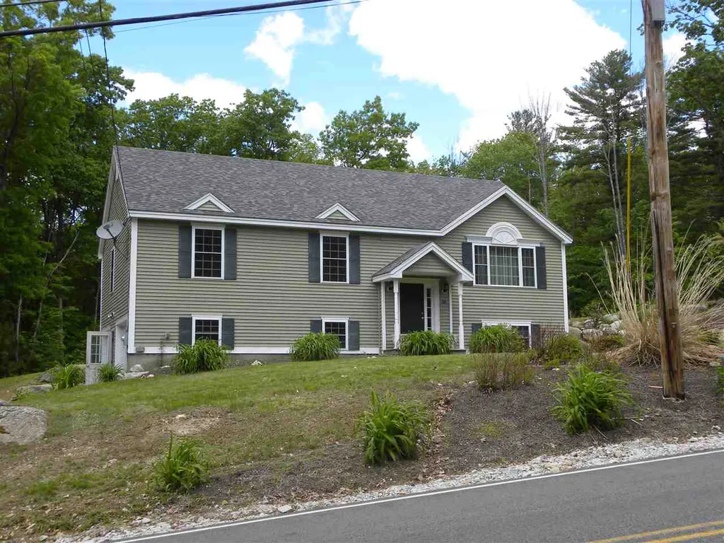 16 Morrill Road Hooksett NH 03106
