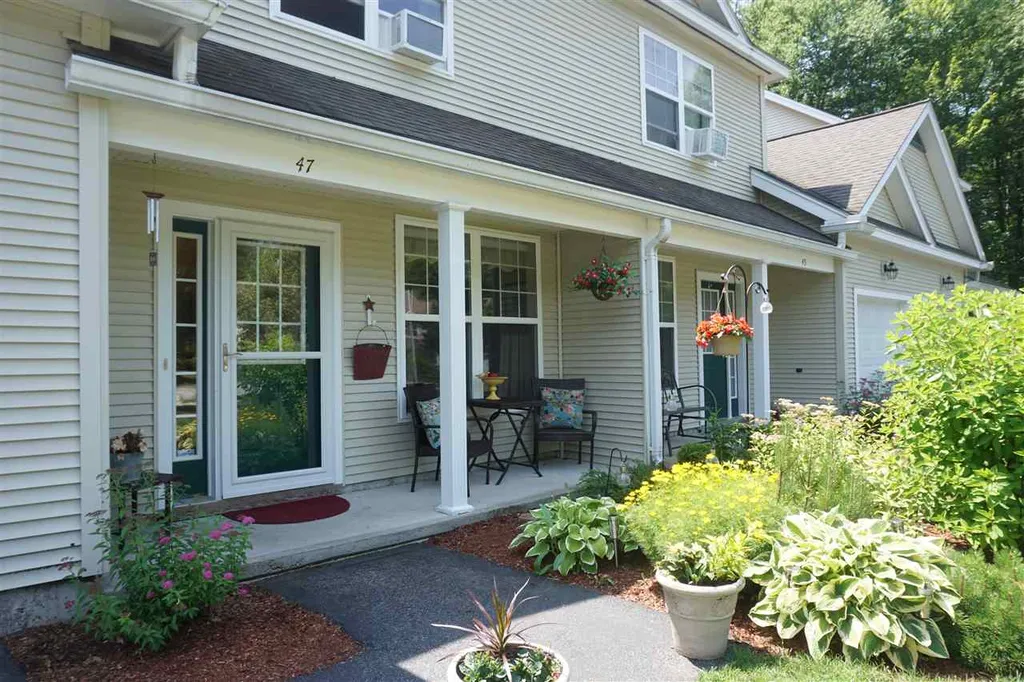 47 Marion Avenue Essex VT 05452