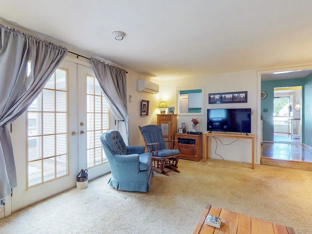 584 Colonial Drive Portsmouth NH 03801