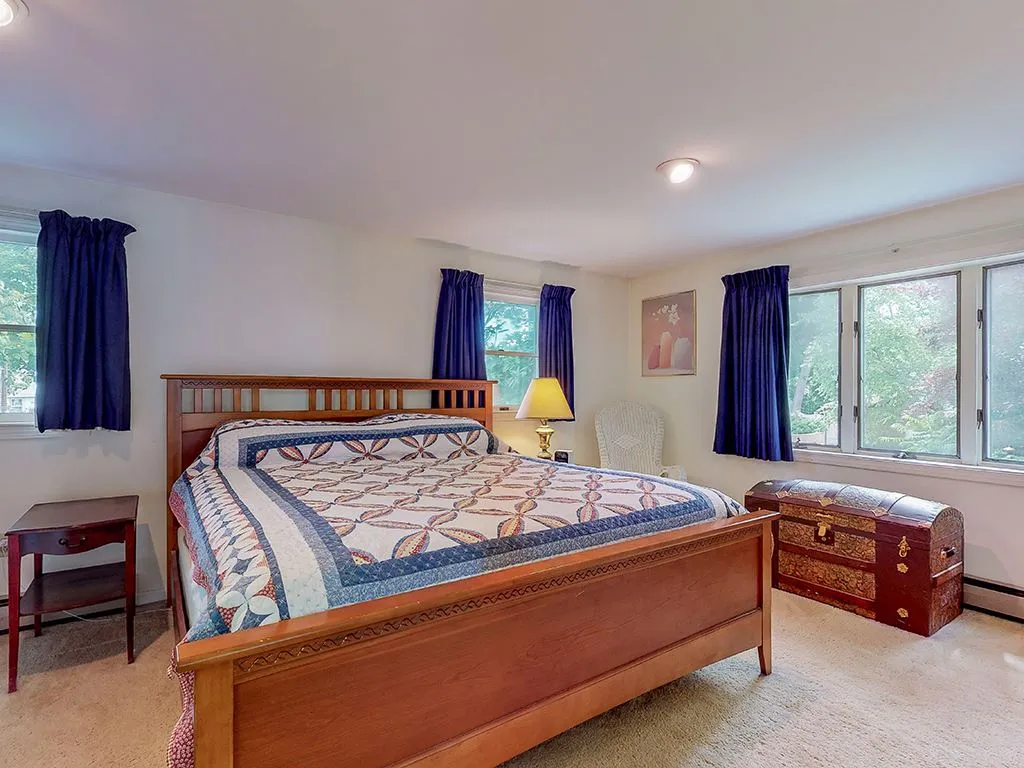 584 Colonial Drive Portsmouth NH 03801