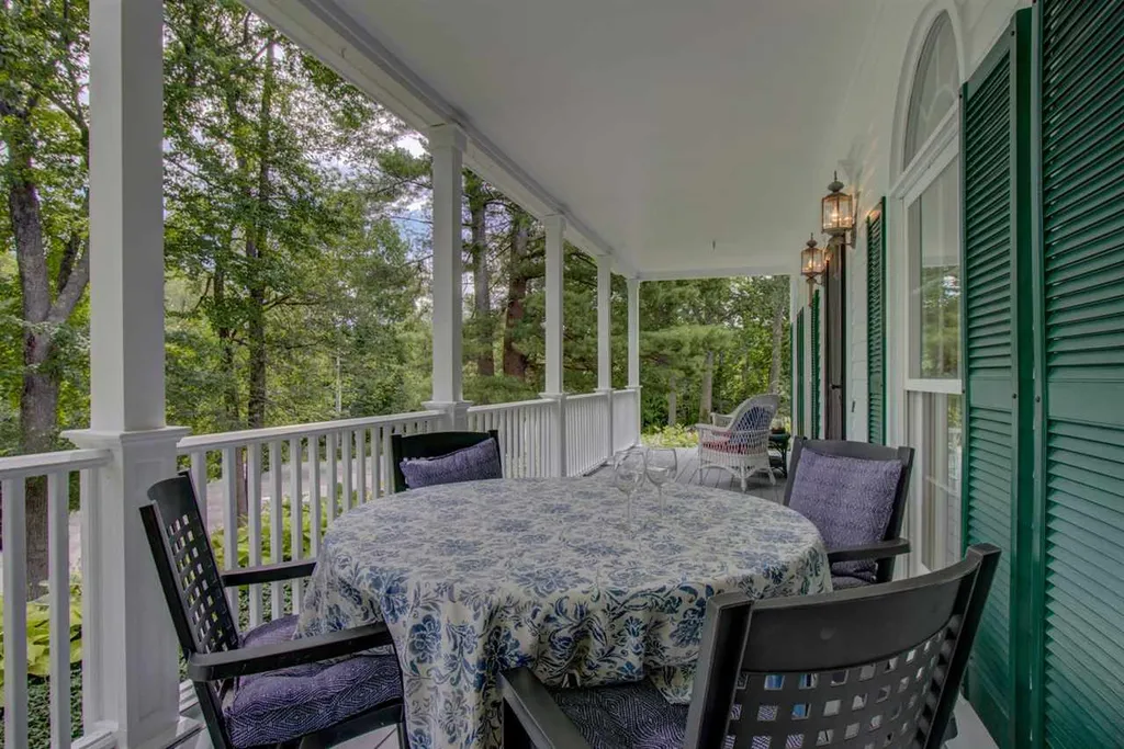 2 Penhollow Lane Hampton Falls NH 03844