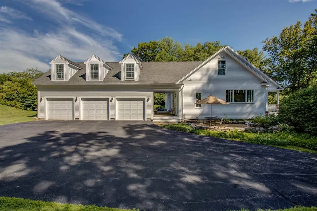 2 Penhollow Lane Hampton Falls NH 03844