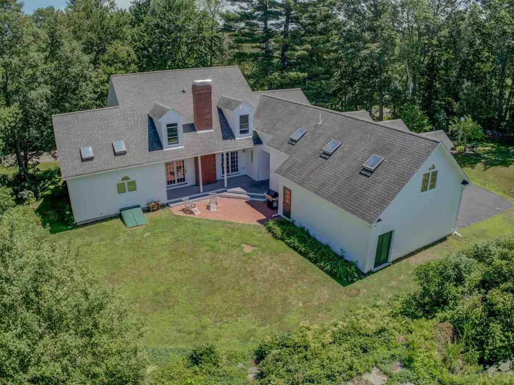 2 Penhollow Lane Hampton Falls NH 03844