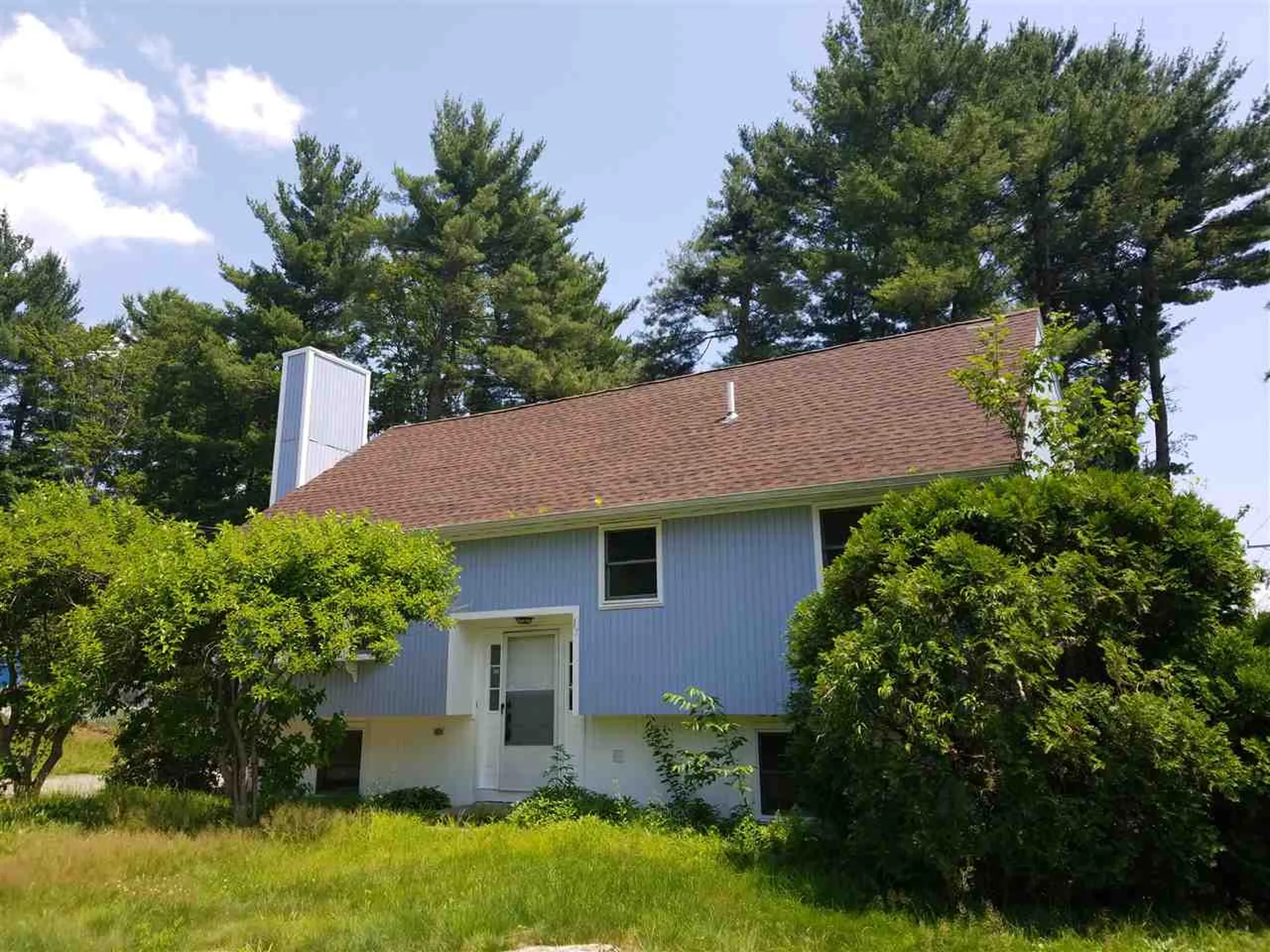 17 Portchester Drive Nashua NH 03062