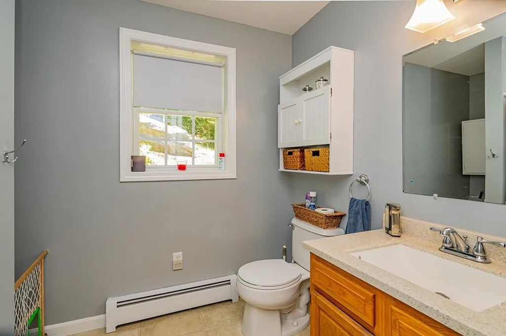 11 Addison Road Goffstown NH 03045