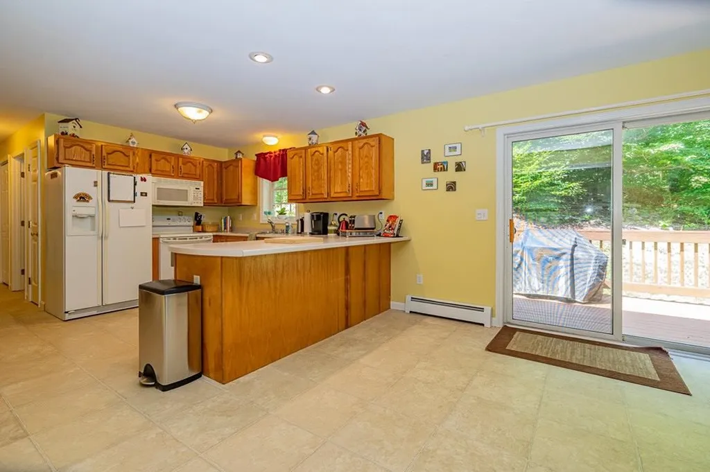 11 Addison Road Goffstown NH 03045