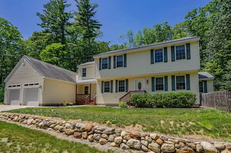 11 Addison Road Goffstown NH 03045